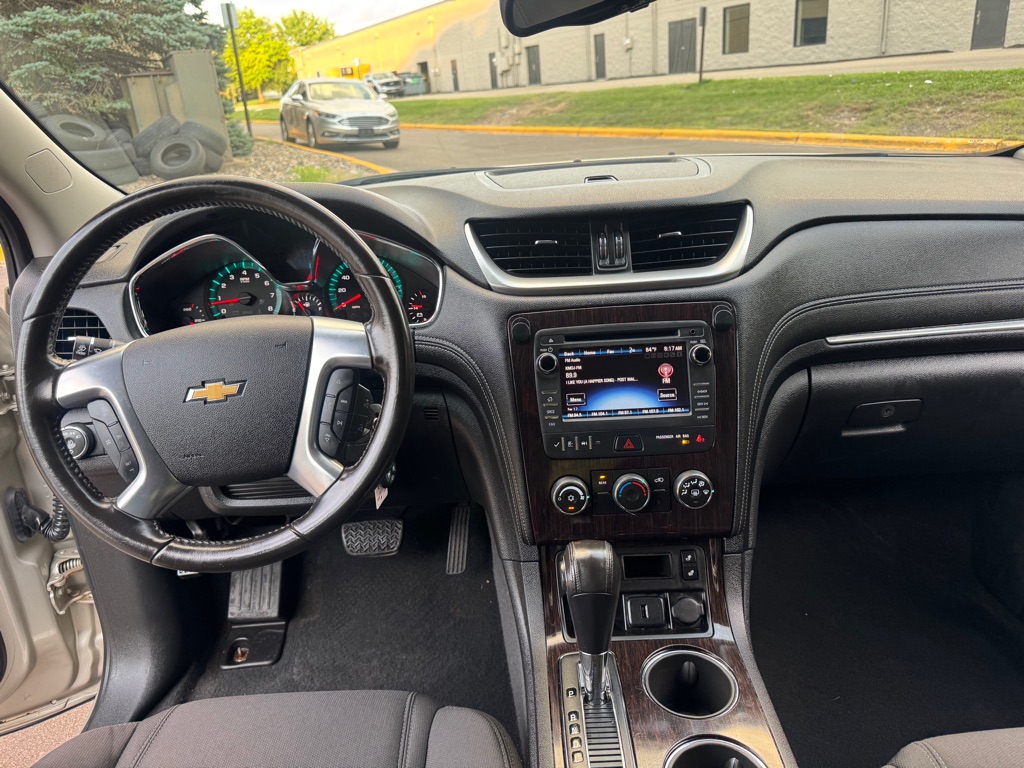 Photo 9 of this CHEVROLET TRAVERSE