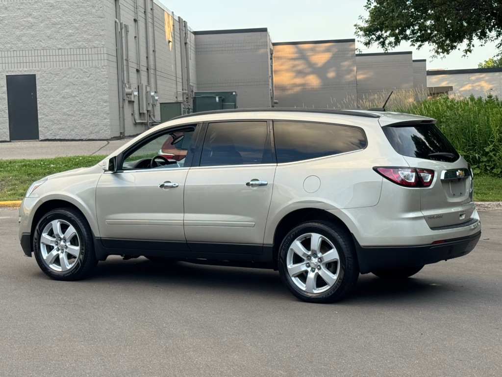 Photo 8 of this CHEVROLET TRAVERSE