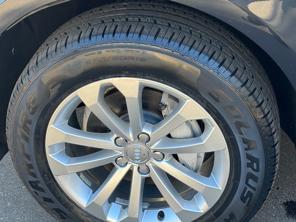 Photo 6 of this AUDI Q5