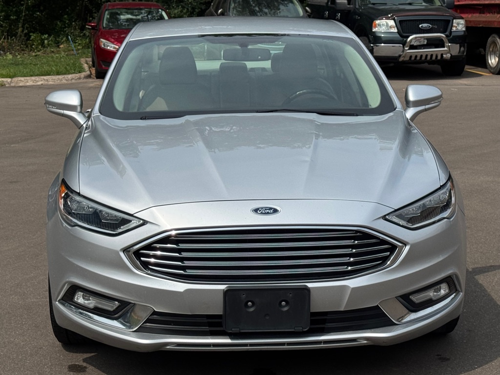 Photo 4 of this FORD FUSION