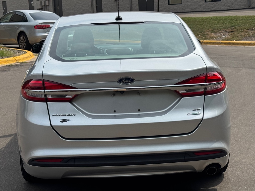 Photo 6 of this FORD FUSION