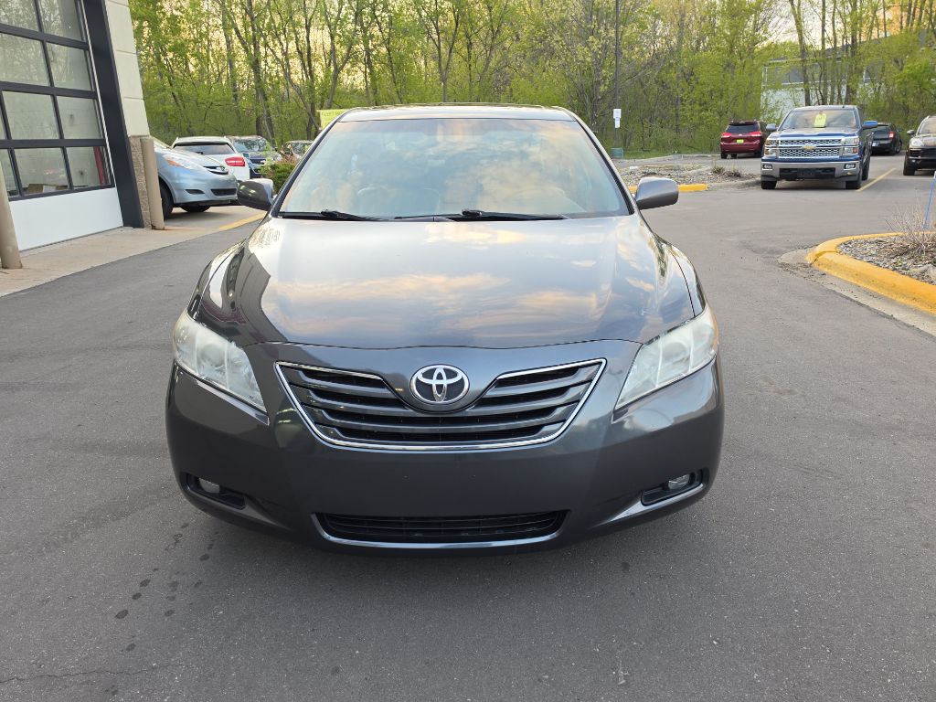 Photo 2 of this TOYOTA CAMRY XLE