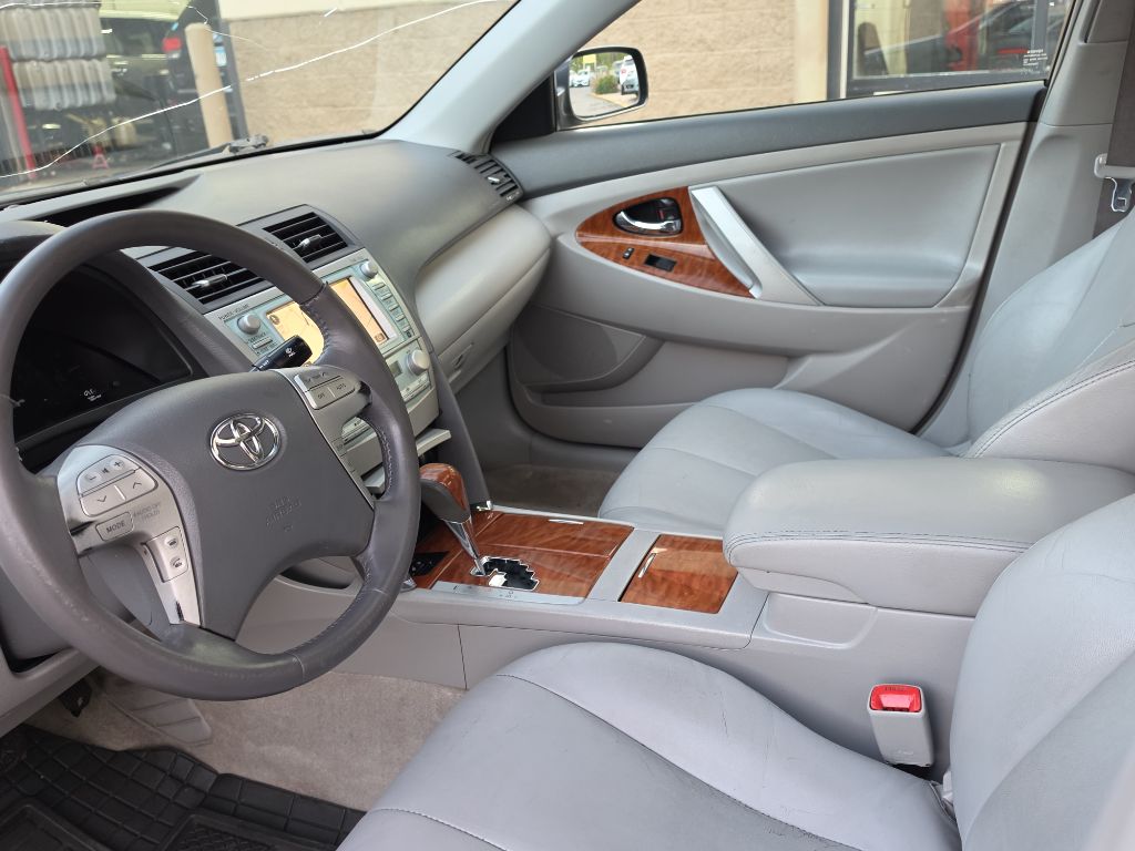 Photo 14 of this TOYOTA CAMRY XLE