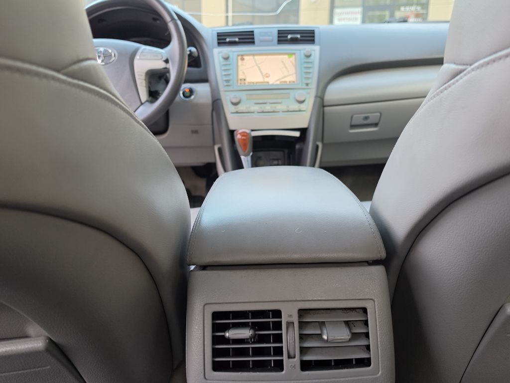Photo 12 of this TOYOTA CAMRY XLE
