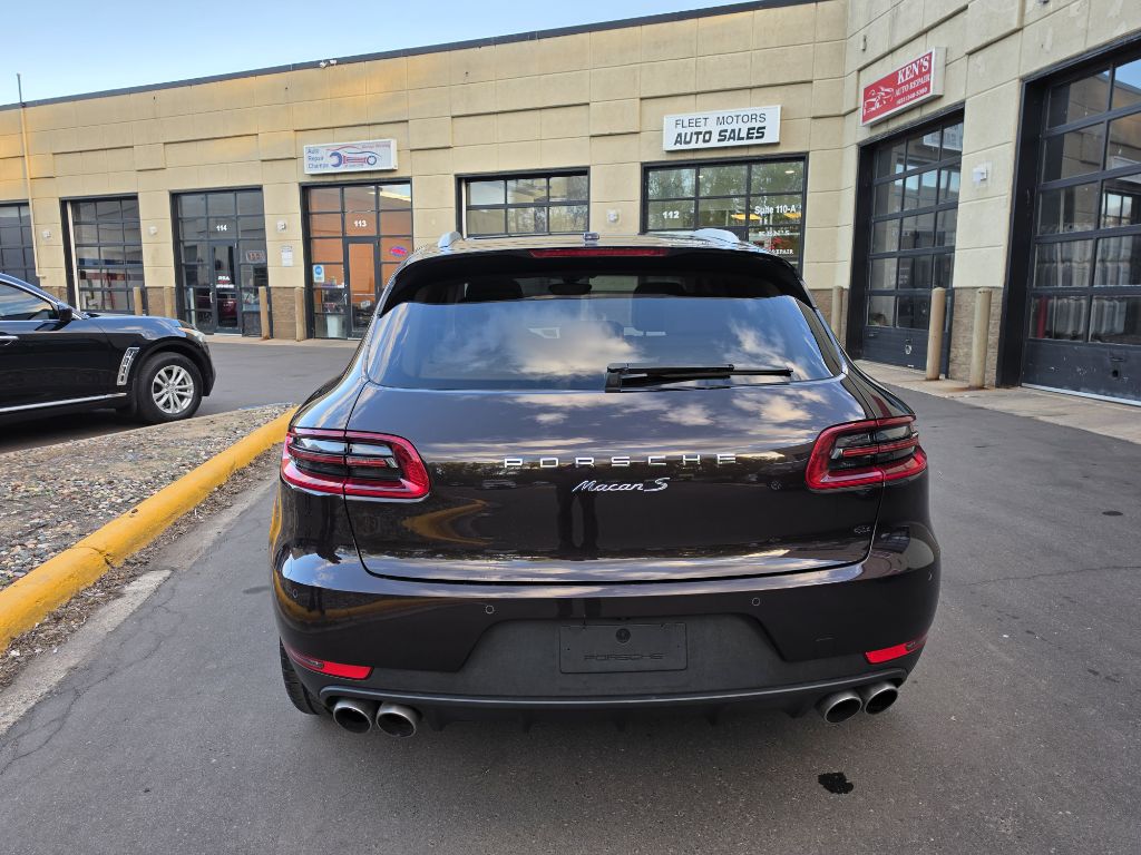 Photo 14 of this PORSCHE MACAN S