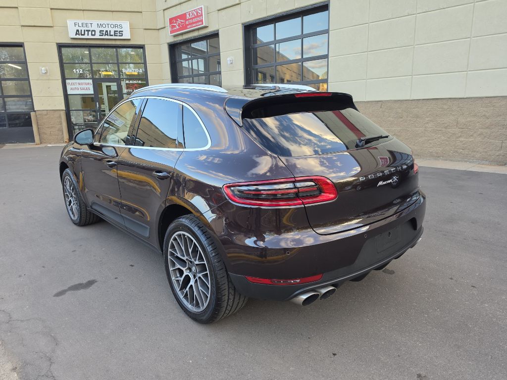 Photo 13 of this PORSCHE MACAN S