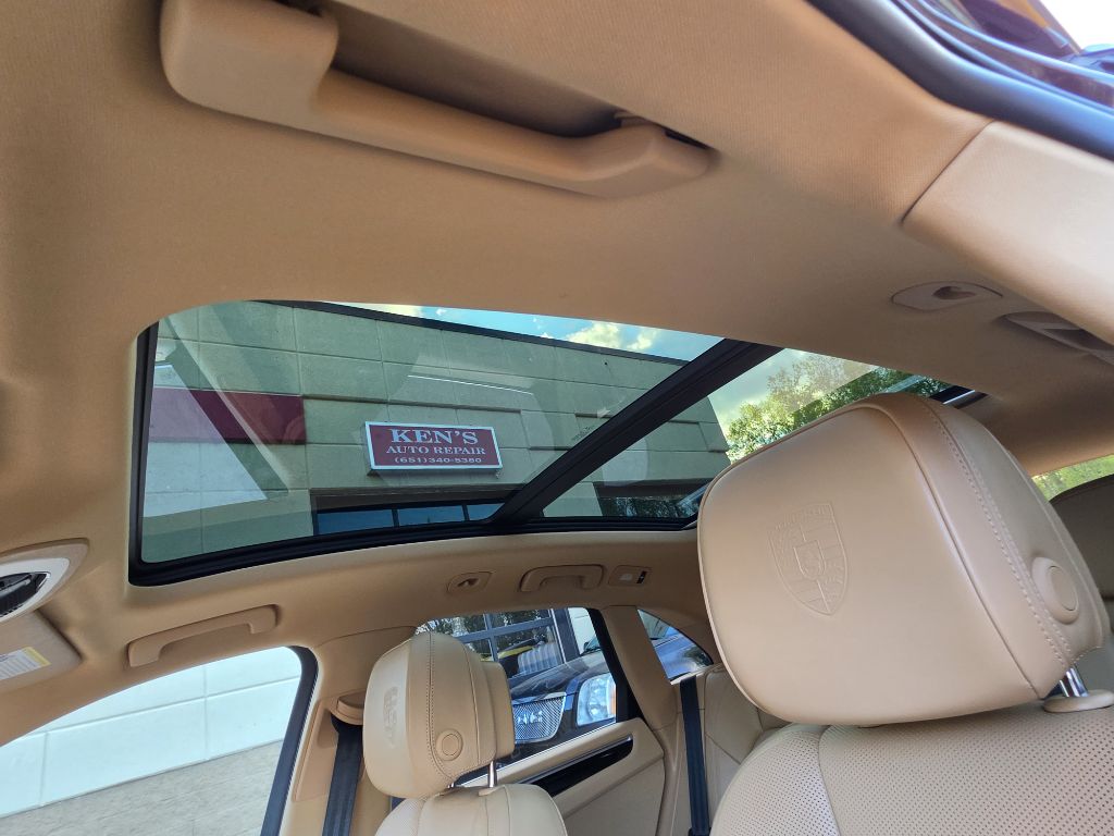 Photo 24 of this PORSCHE MACAN S