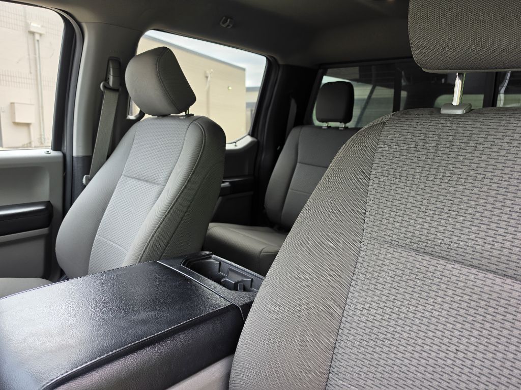 Photo 20 of this FORD F150