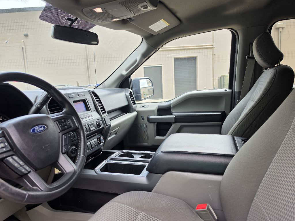 Photo 21 of this FORD F150