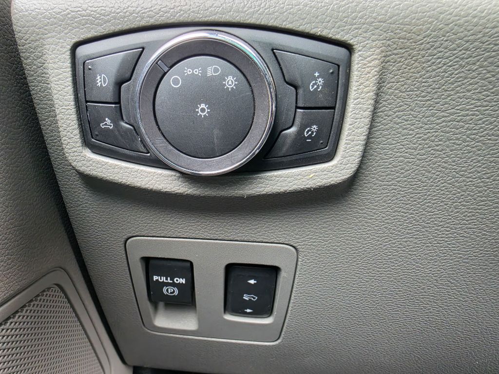 Photo 28 of this FORD F150