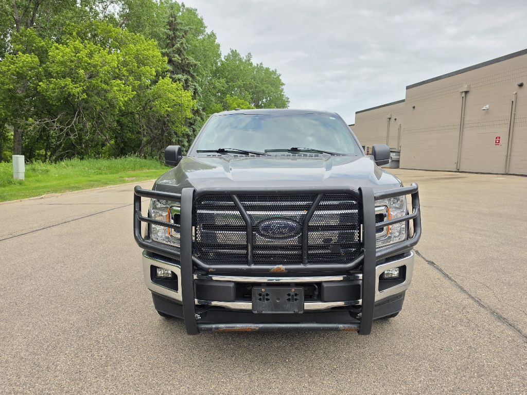 Photo 2 of this FORD F150