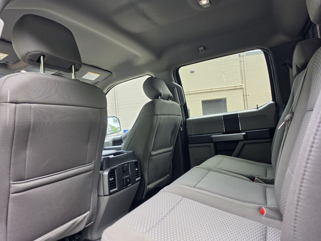 Photo 19 of this FORD F150