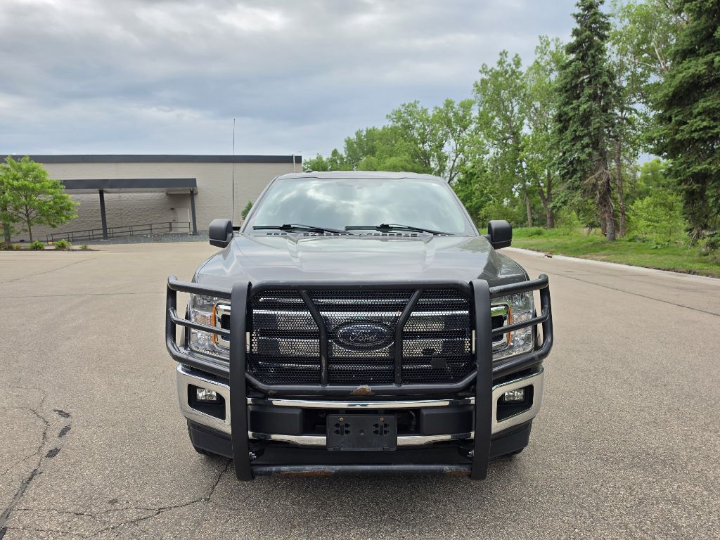 Photo 5 of this FORD F150