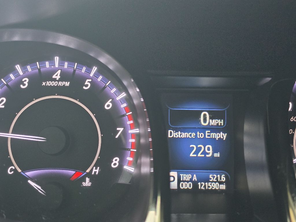 Photo 25 of this TOYOTA AVALON XLE TOUR