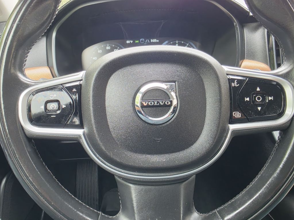 Photo 26 of this VOLVO S90