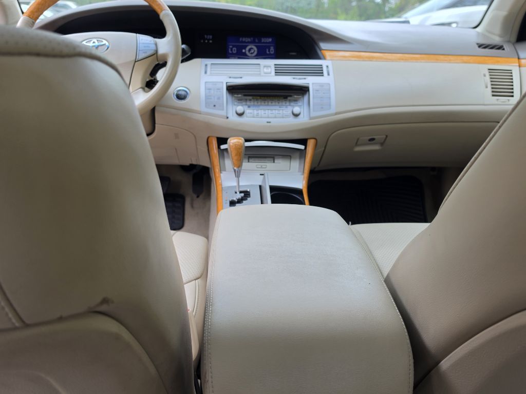 Photo 10 of this TOYOTA AVALON XL LIMIT