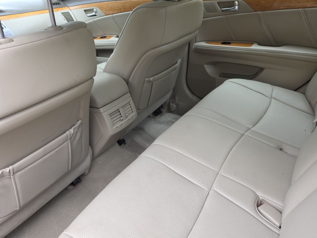 Photo 11 of this TOYOTA AVALON XL LIMIT