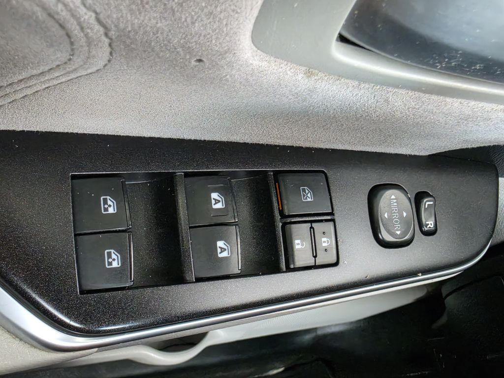 Photo 29 of this TOYOTA CAMRY XSE