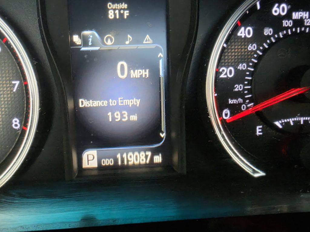 Photo 31 of this TOYOTA CAMRY XSE