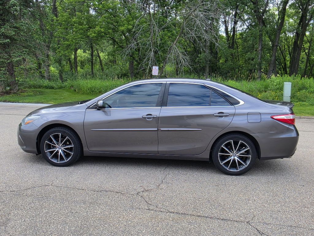 Photo 9 of this TOYOTA CAMRY XSE