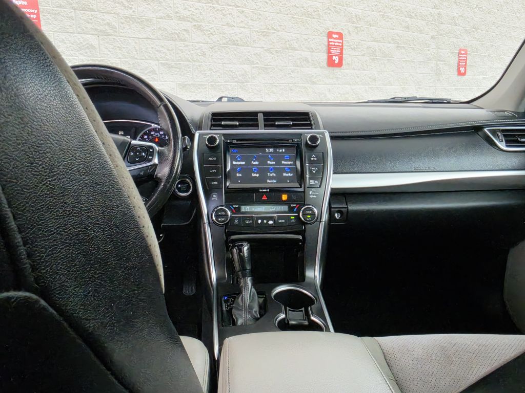 Photo 17 of this TOYOTA CAMRY XSE