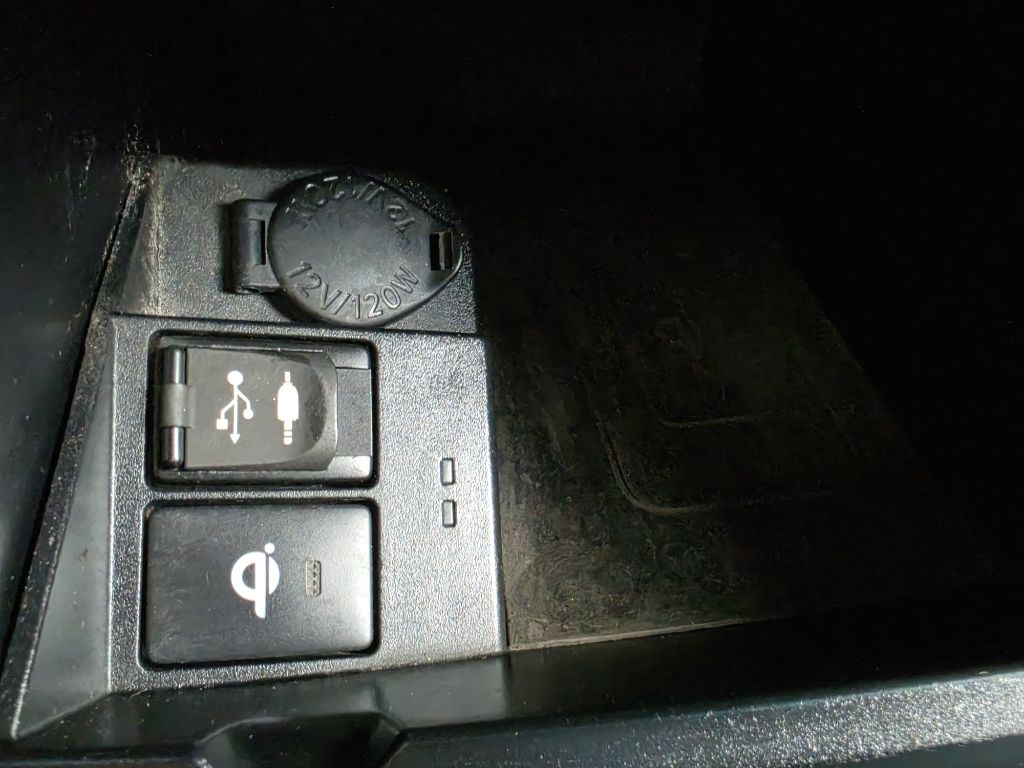 Photo 23 of this TOYOTA CAMRY XSE