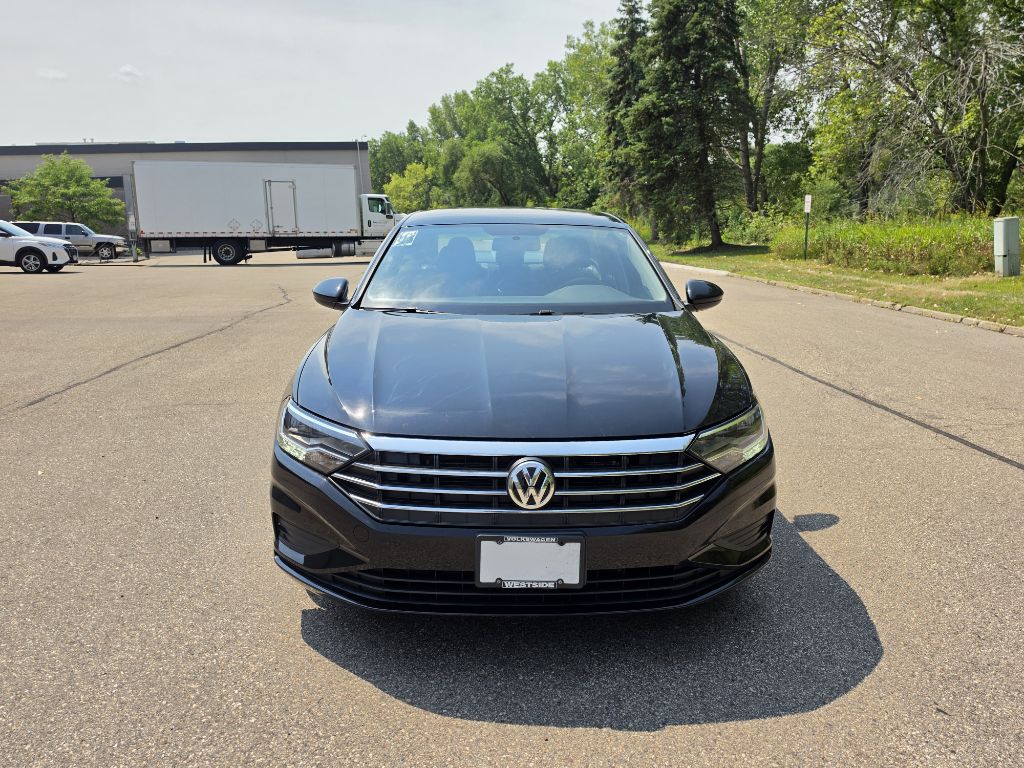 Photo 10 of this VOLKSWAGEN JETTA