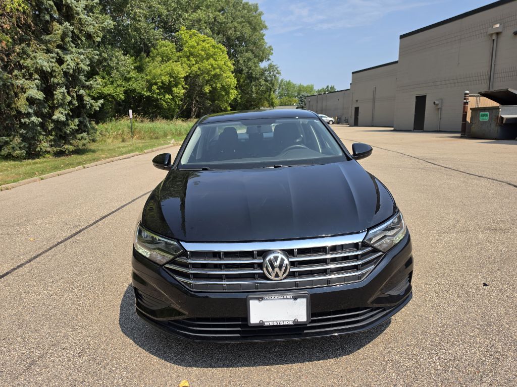 Photo 3 of this VOLKSWAGEN JETTA