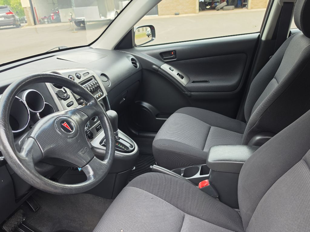 Photo 18 of this PONTIAC VIBE