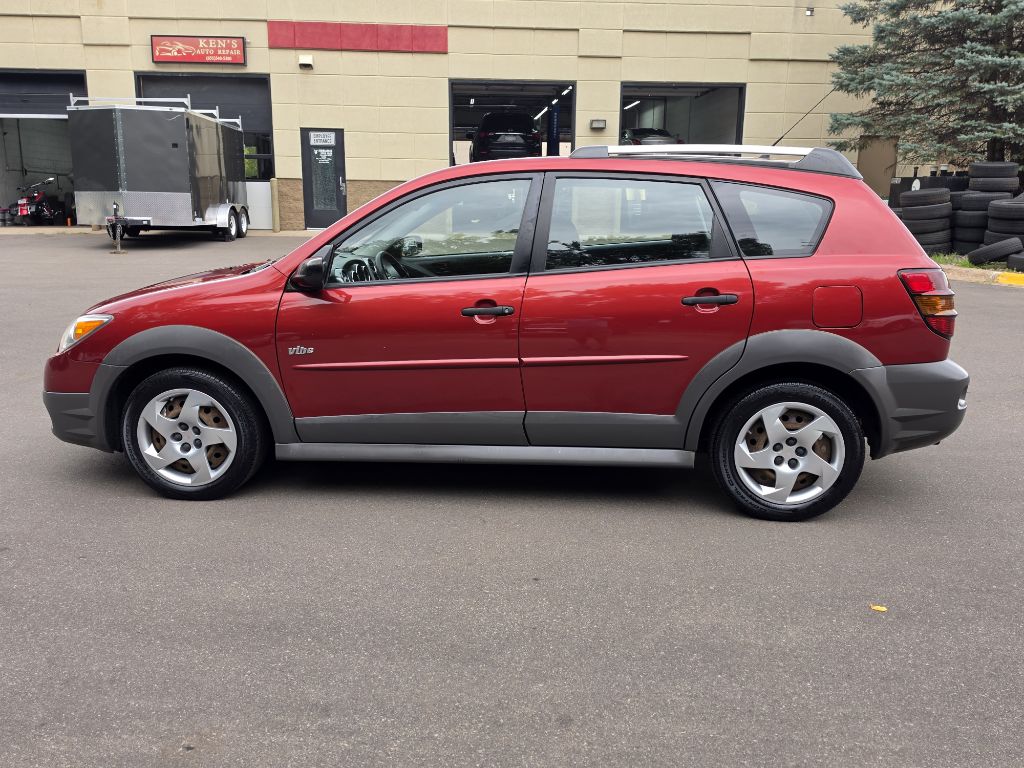 Photo 7 of this PONTIAC VIBE