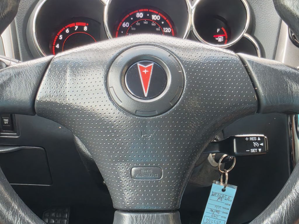 Photo 21 of this PONTIAC VIBE