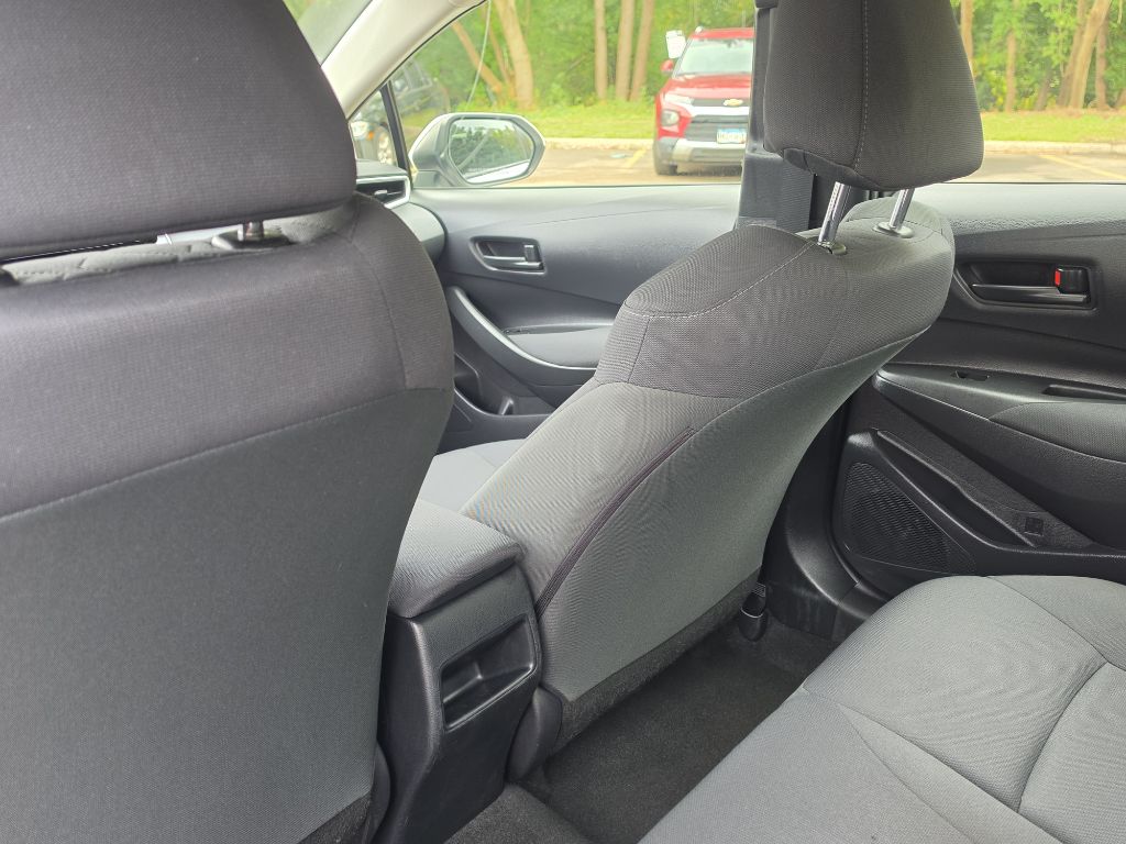 Photo 13 of this TOYOTA COROLLA