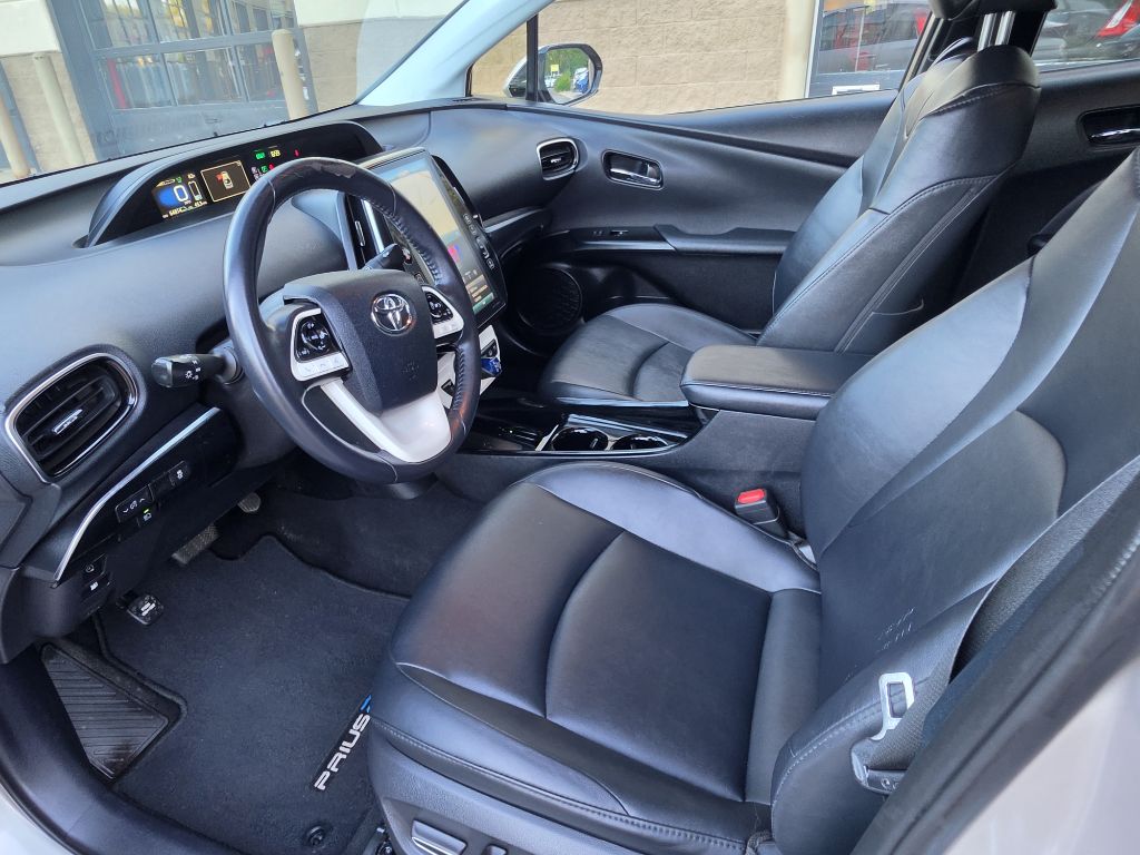 Photo 15 of this TOYOTA PRIUS PRIME