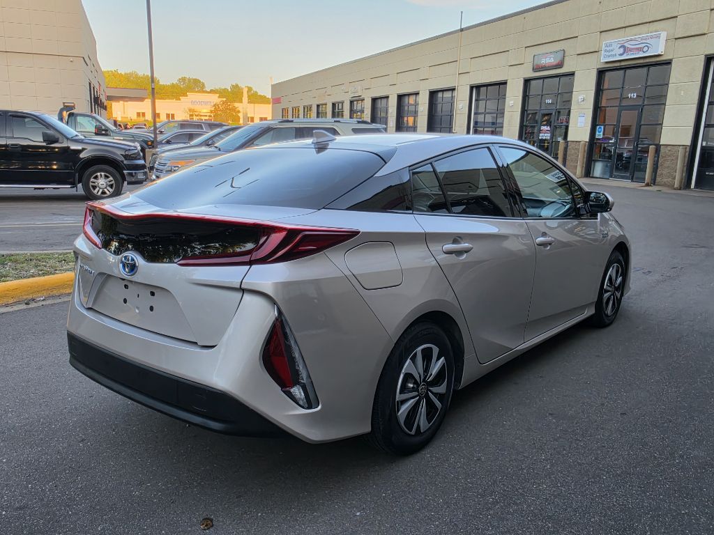 Photo 6 of this TOYOTA PRIUS PRIME