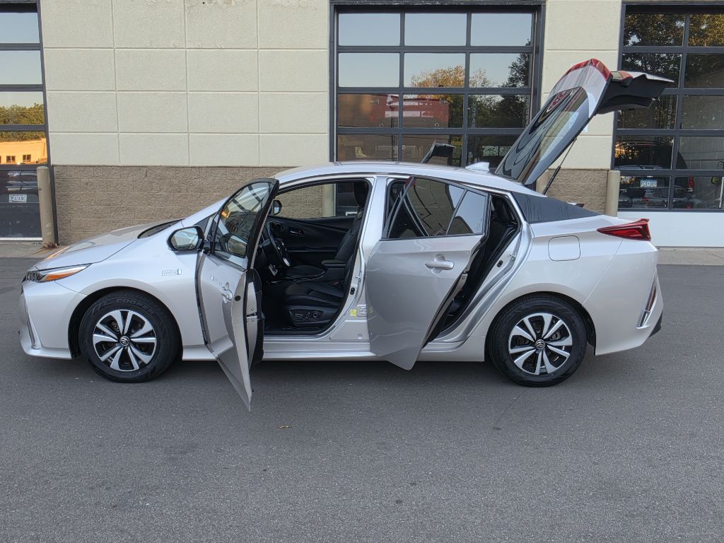 Photo 10 of this TOYOTA PRIUS PRIME