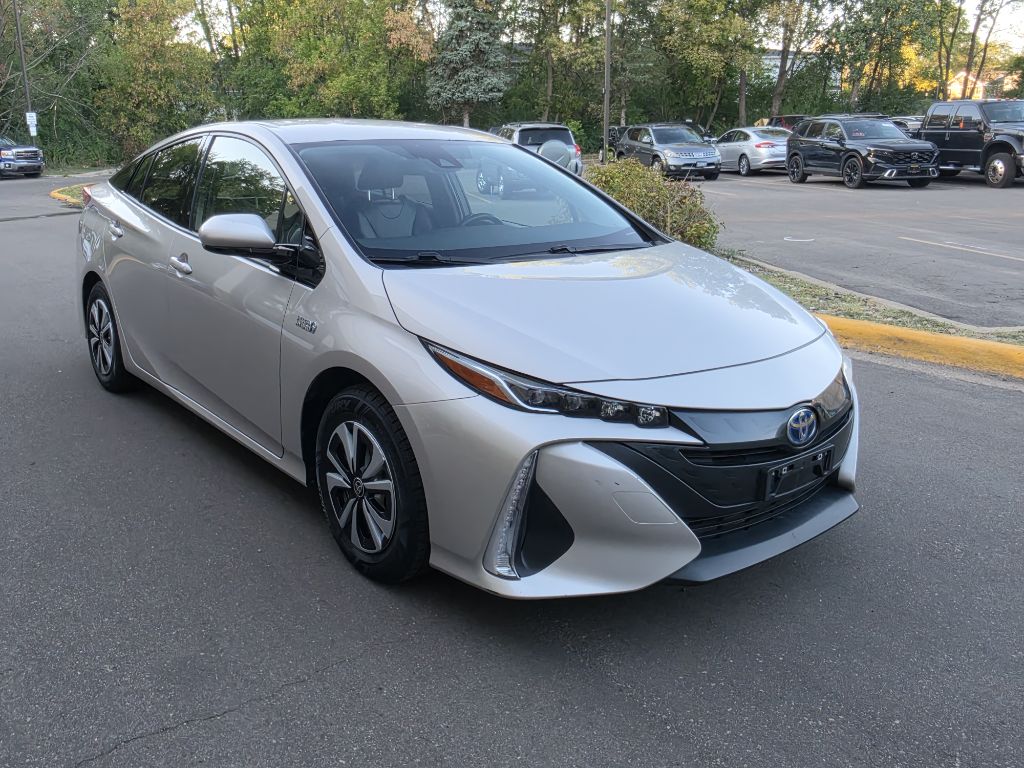 Photo 2 of this TOYOTA PRIUS PRIME