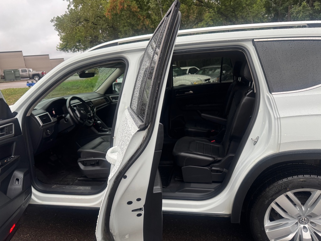 Photo 10 of this VOLKSWAGEN ATLAS