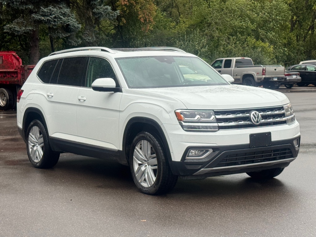 Photo 2 of this VOLKSWAGEN ATLAS