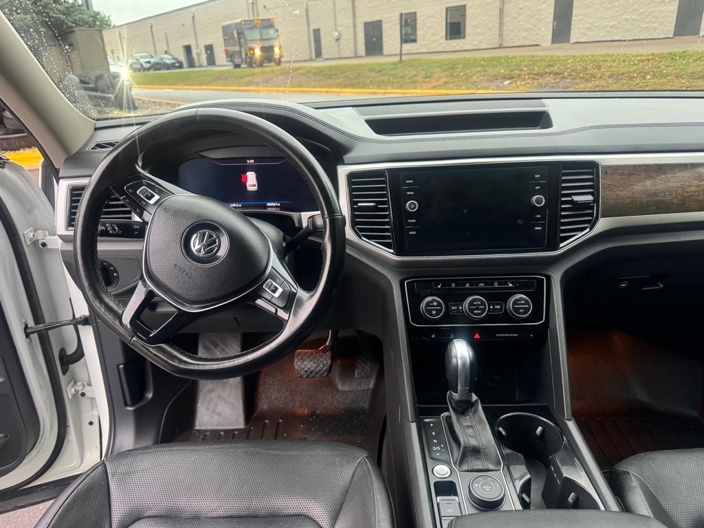 Photo 8 of this VOLKSWAGEN ATLAS
