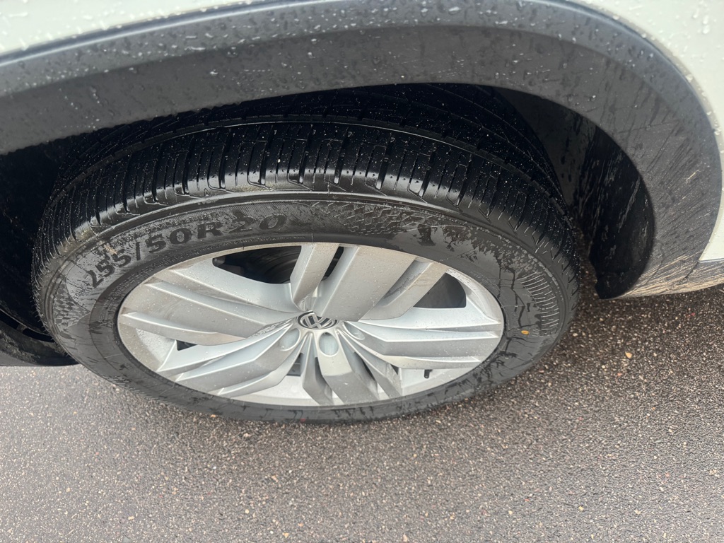 Photo 14 of this VOLKSWAGEN ATLAS