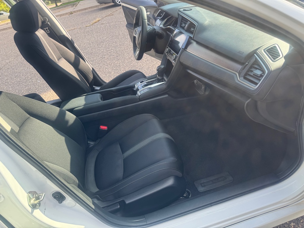 Photo 16 of this HONDA CIVIC