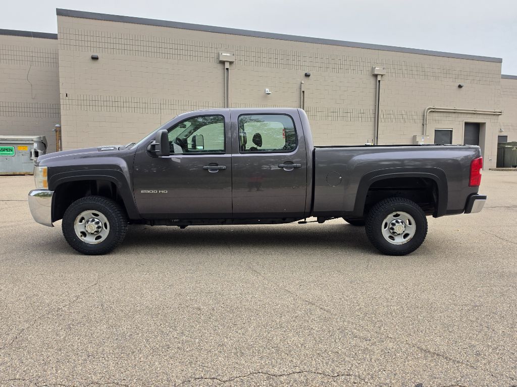 Photo 8 of this CHEVROLET SILVERADO 2500H