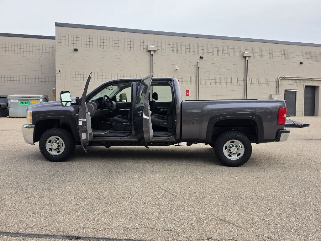 Photo 11 of this CHEVROLET SILVERADO 2500H