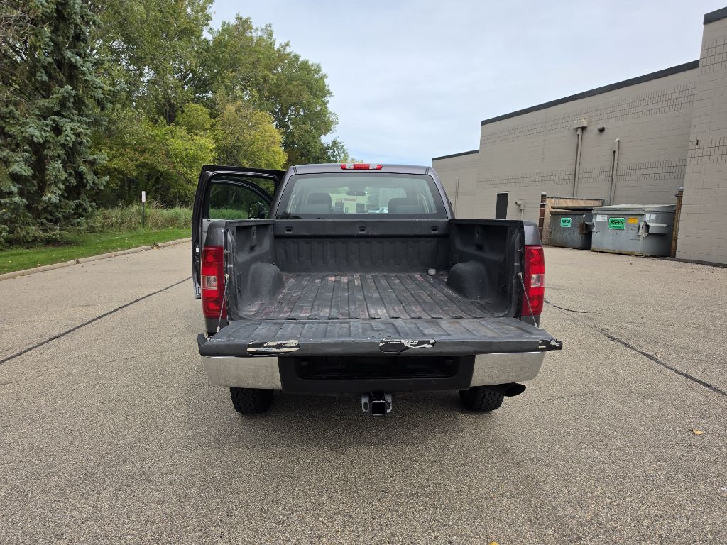 Photo 13 of this CHEVROLET SILVERADO 2500H