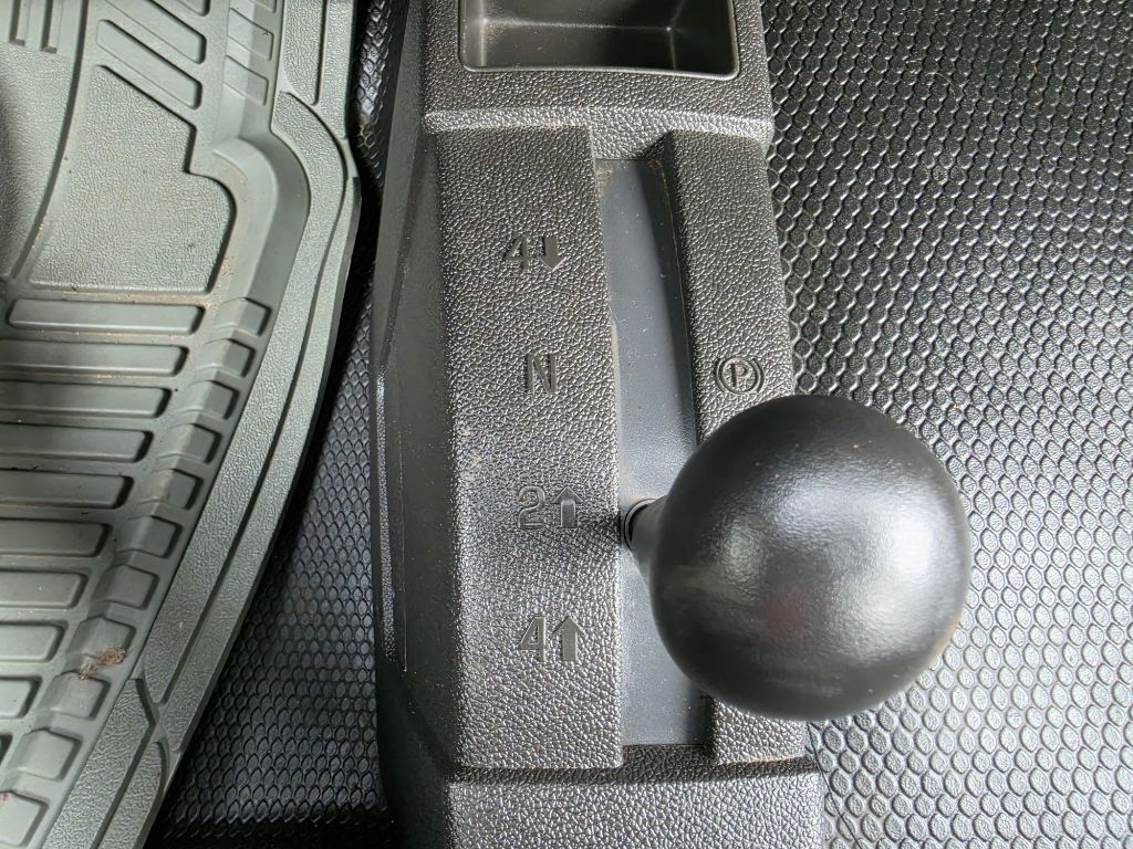 Photo 19 of this CHEVROLET SILVERADO 2500H