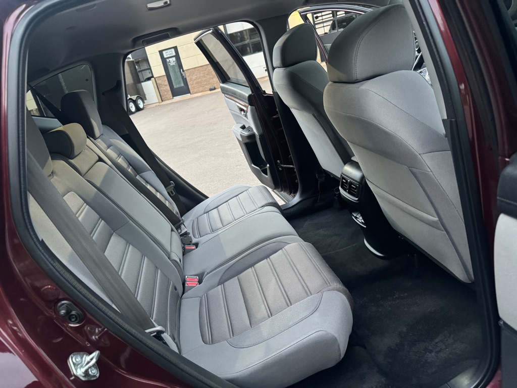 Photo 17 of this HONDA CR-V