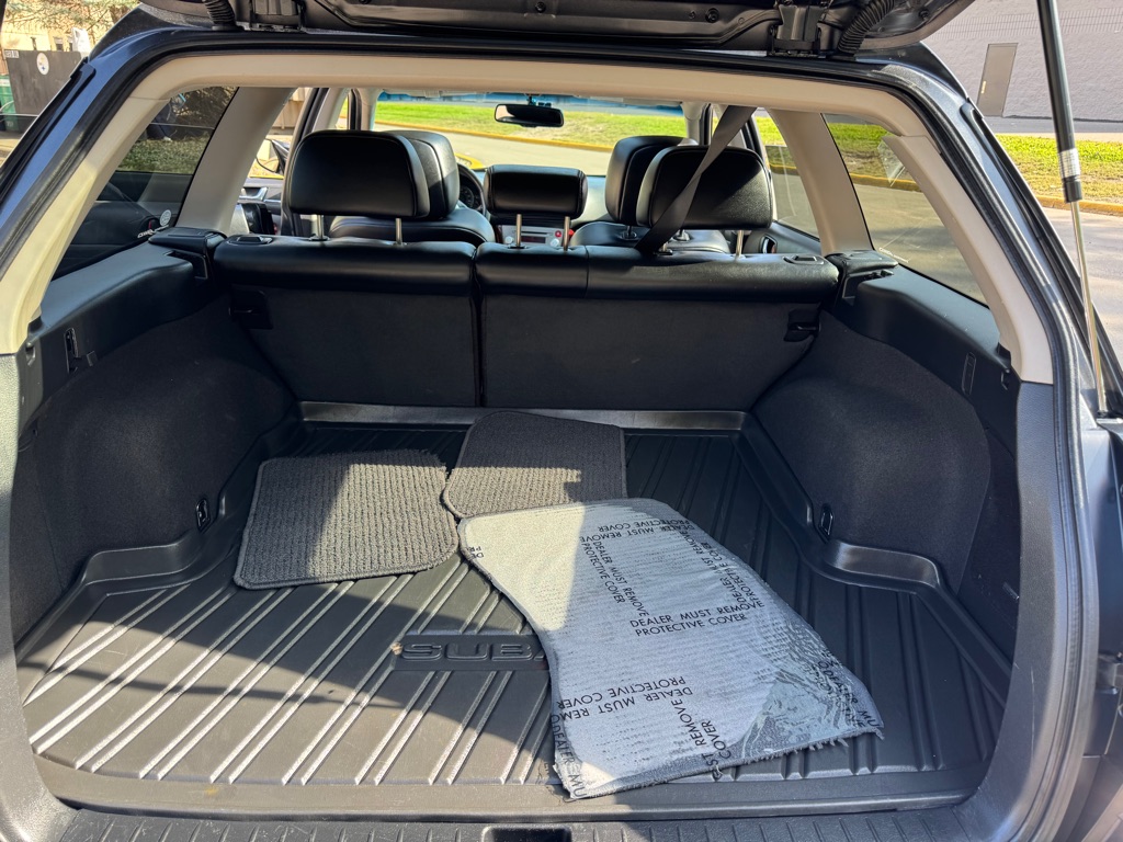 Photo 13 of this SUBARU OUTBACK