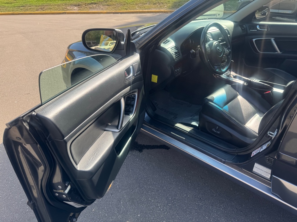 Photo 6 of this SUBARU OUTBACK