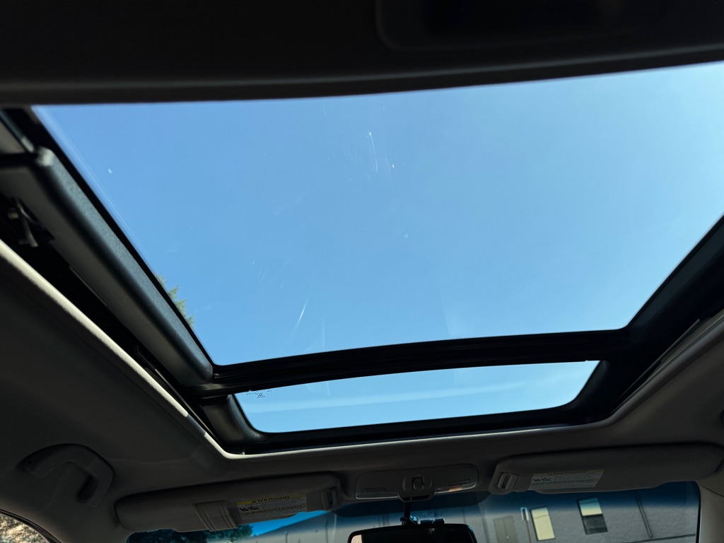 Photo 8 of this SUBARU OUTBACK