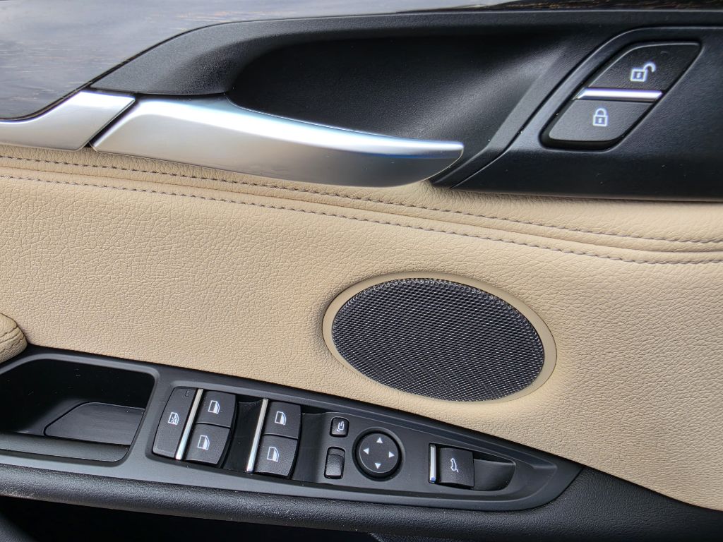 Photo 20 of this BMW X5